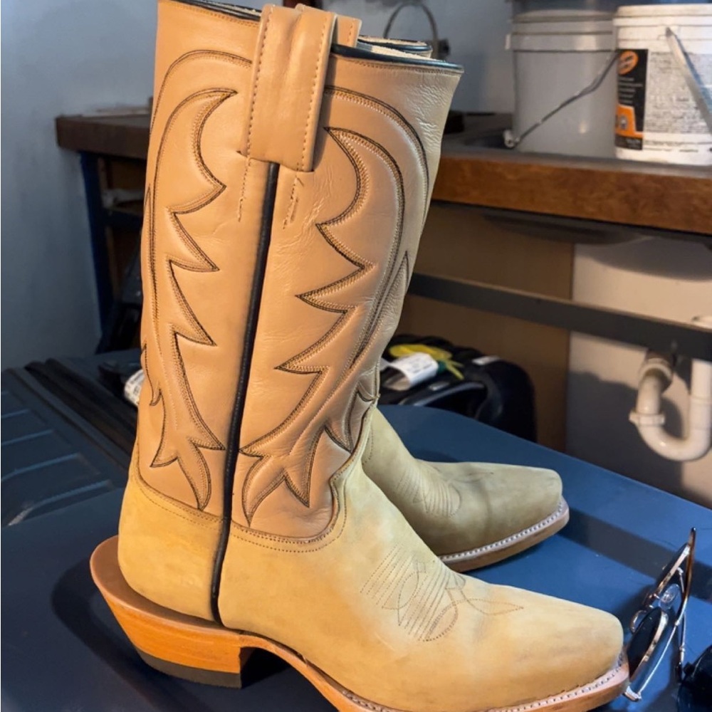 Bc custom boots